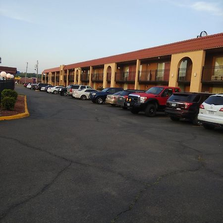 Days Inn By Wyndham Caddo Valley Arkadelphia Exterior foto